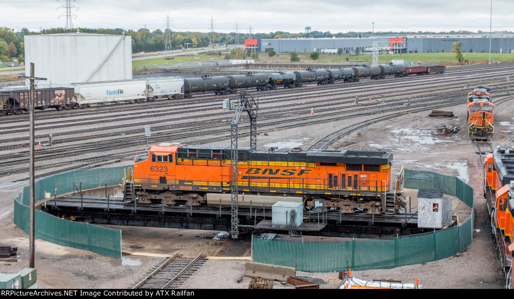 BNSF 6323